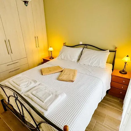 Lydia's 2 - Private Pool, Near Xylokastro *