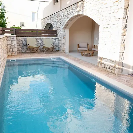 Lydia's 2 With Private Pool * Melíssion
