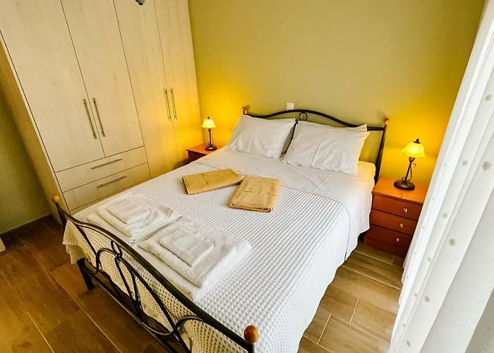 Lydia's 2 - Private Pool, Near Xylokastro *